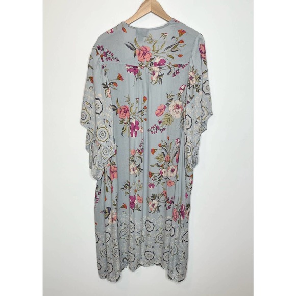 Angie Women's Open Front Kimono Size Medium Blue Gray Floral Long Length Rayon - Picture 9 of 9